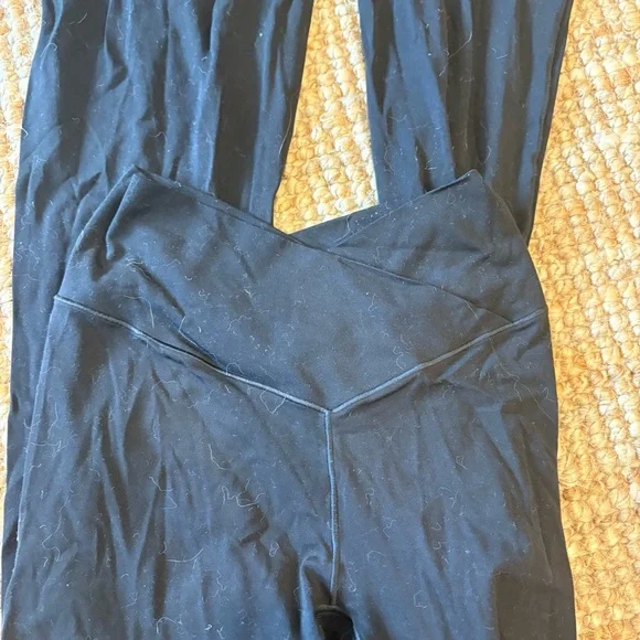 Aerie Black Real Me Flare Hi-Rise Leggings - Picture 2 of 3